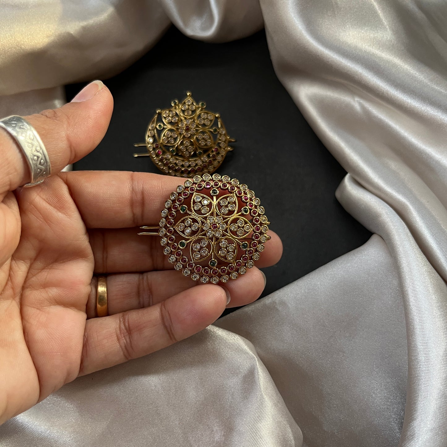 Gold look alike,Imitation jewelry,Bridal / party wear,Openable / antique / temple design,Artificial bangles