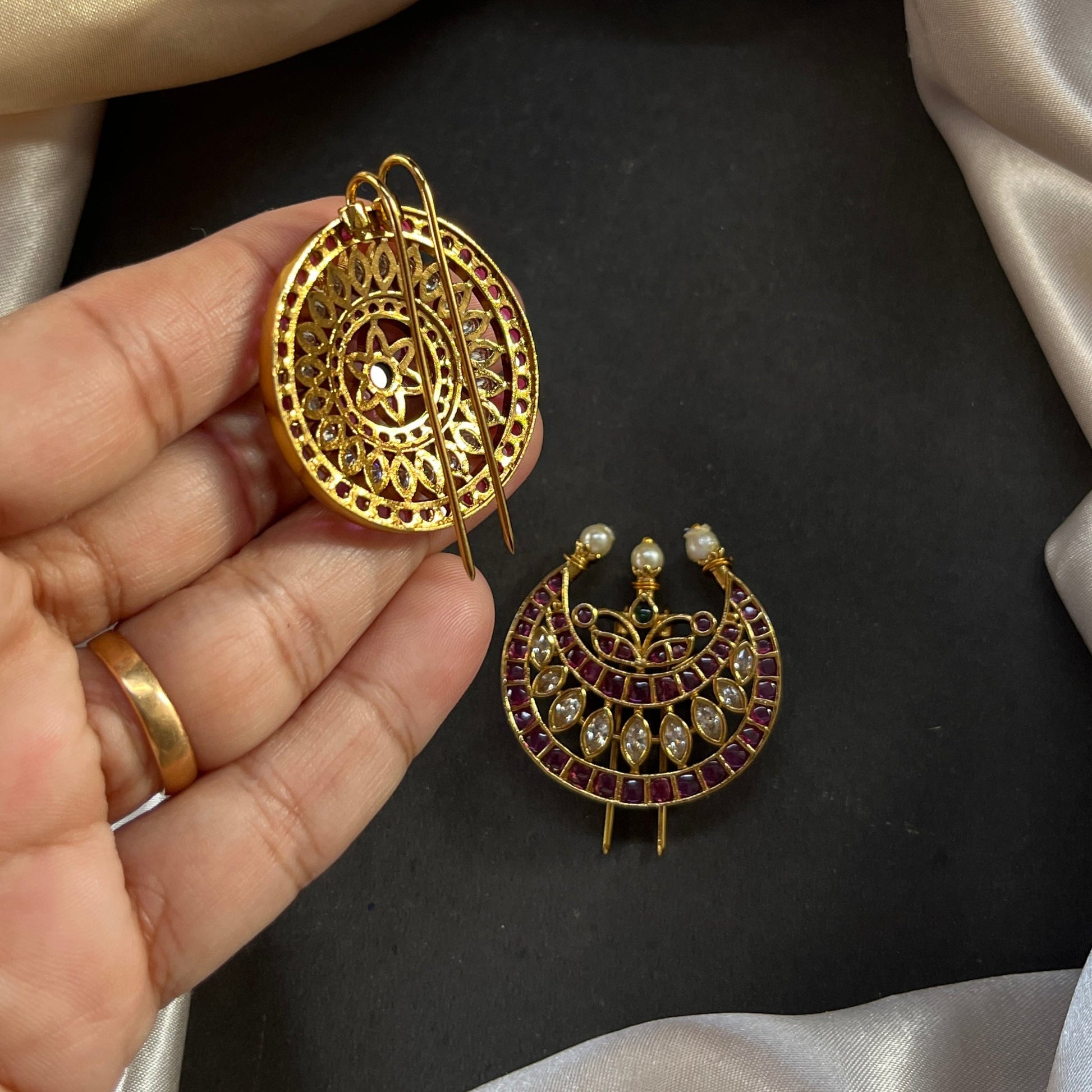 Gold look alike,Imitation jewelry,Bridal / party wear,Openable / antique / temple design,Artificial bangles
