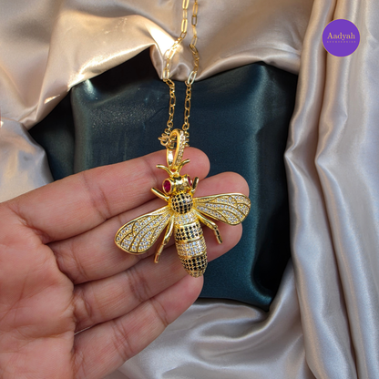 Honey Bee Anti Tanish Pendant Chain - Gold