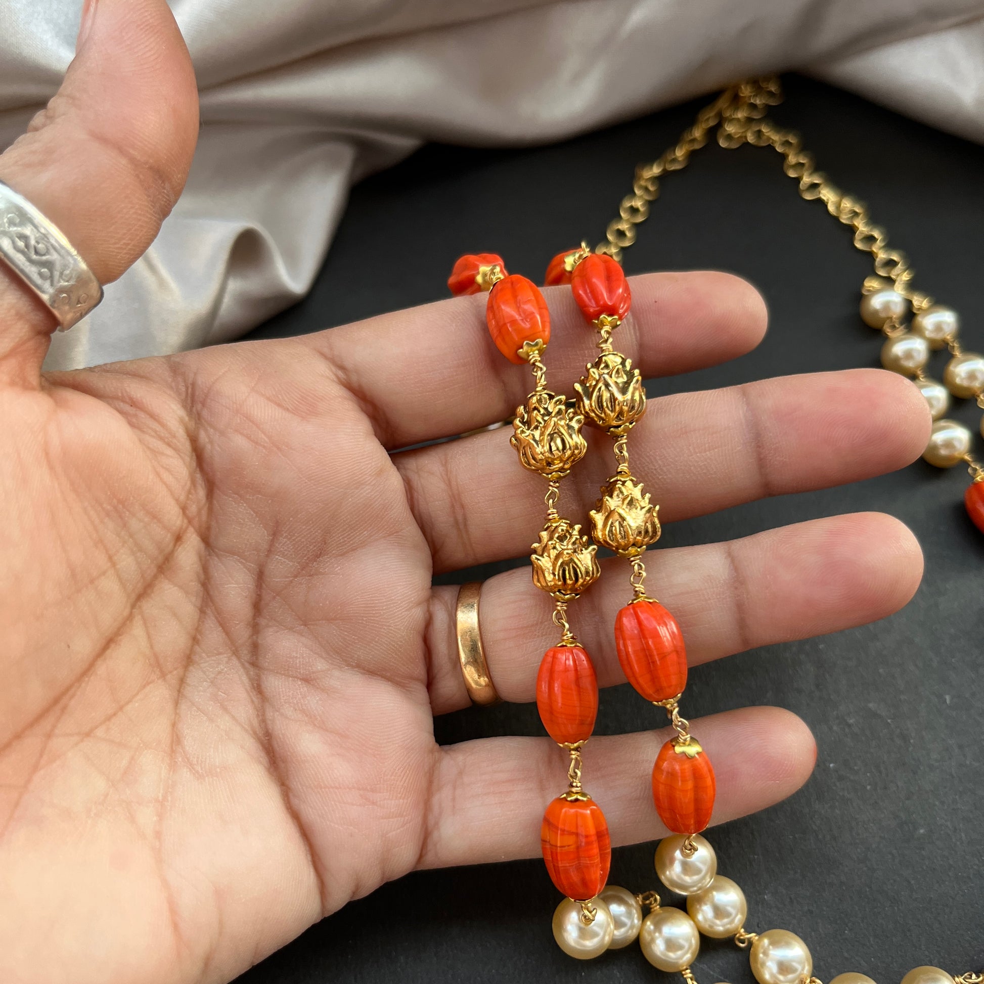 Gold look alike necklace set,Imitation jewelry,Artificial necklace set,Bridal / festive wear,Temple design / kundan / matte gold finish,Designer / traditional / ethnic