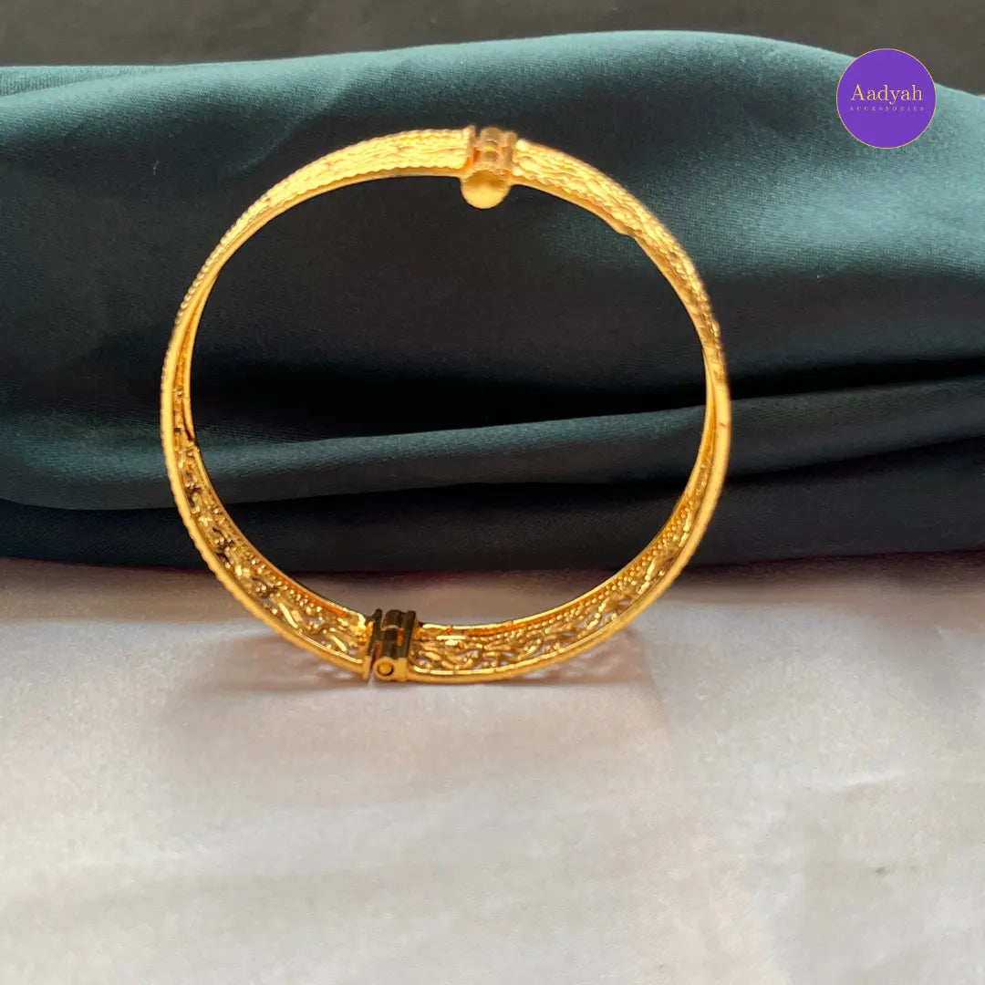 Micro Polish - Screw Kada Bangle - Single Piece