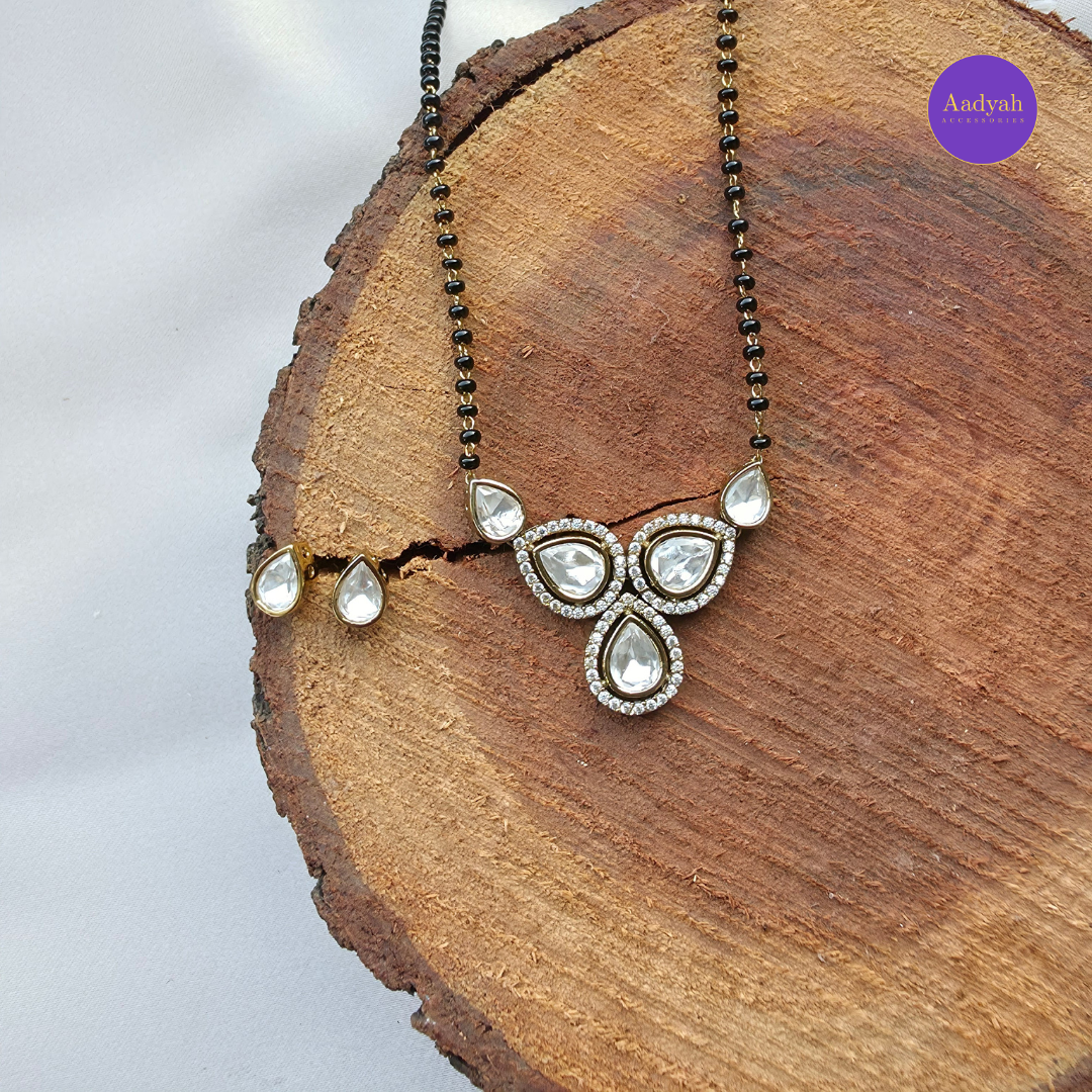 Mosinate Mangalsutra - Green/Pink/White