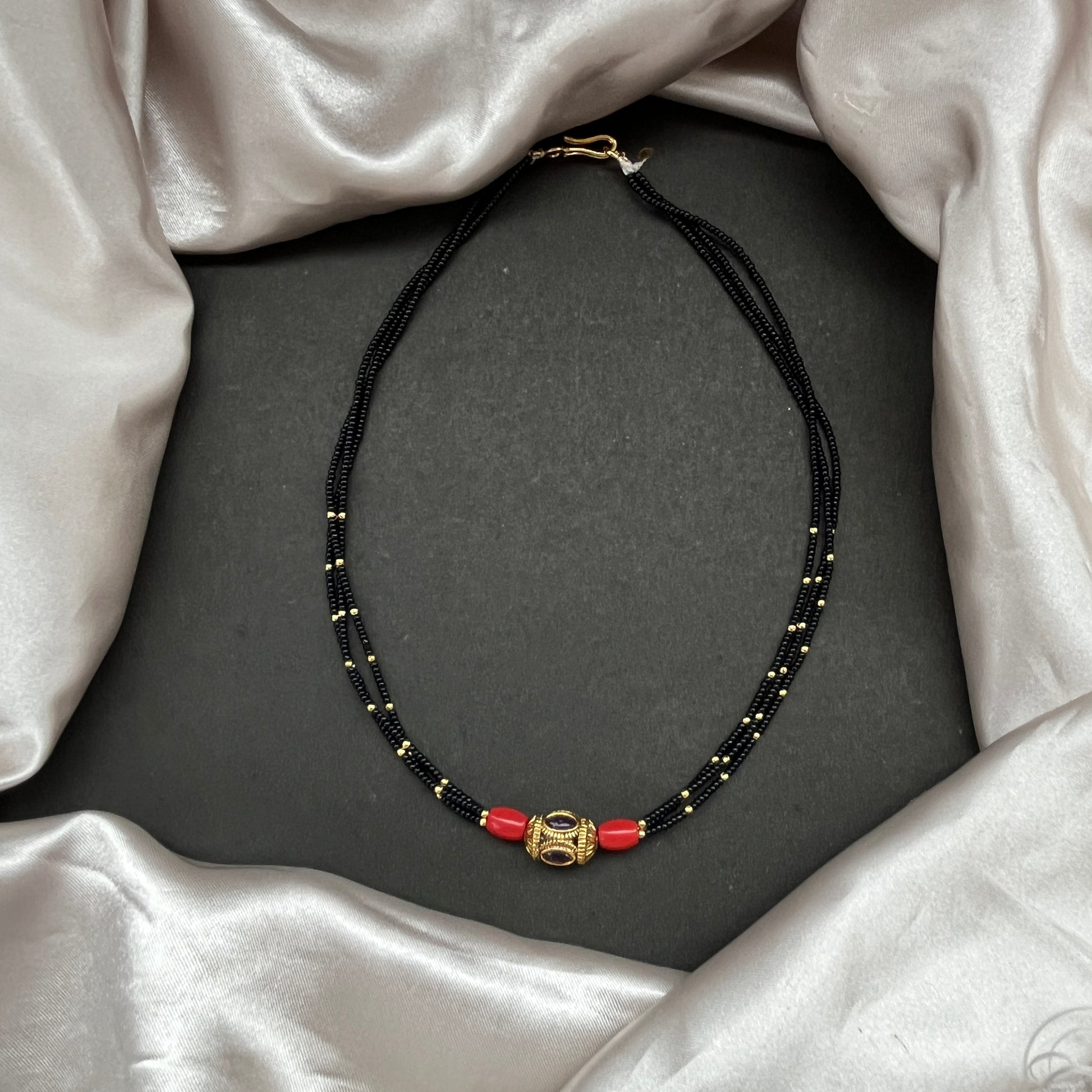 #KasuMangalsutra #CoralBeads #TraditionalJewellery #HeritageStyle #IndianJewellery #BridalEssentials #TimelessElegance #CulturalCharm