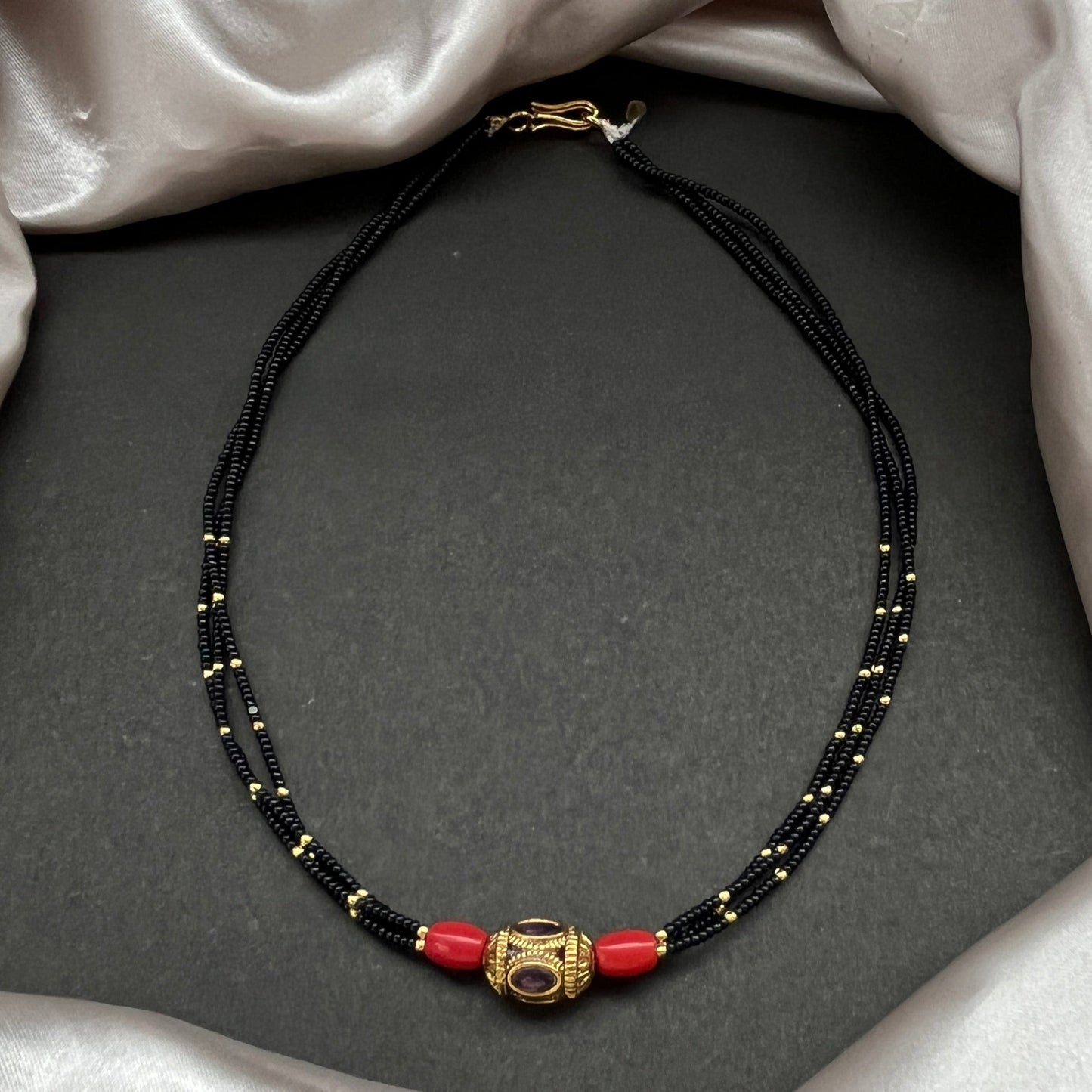 #KasuMangalsutra #CoralBeads #TraditionalJewellery #HeritageStyle #IndianJewellery #BridalEssentials #TimelessElegance #CulturalCharm