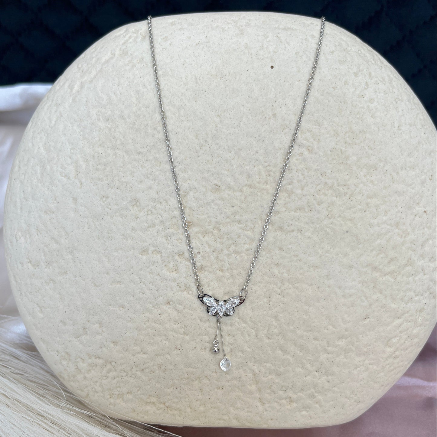 #stainlessteel #hercollection #forher #necklaces #bracelets #accessories #metal #küpe #giftideas #antitarnish #fashion #fashiontrends #onlinestore #new #stainlesssteelaccessories #earrings #stainlesssteel #explorepage #necklace #onlineshopping #custommade #gold #jewellerylove #jewellerydesign #accessoriesaddict #presents #newcollection #antitarnishjewelry