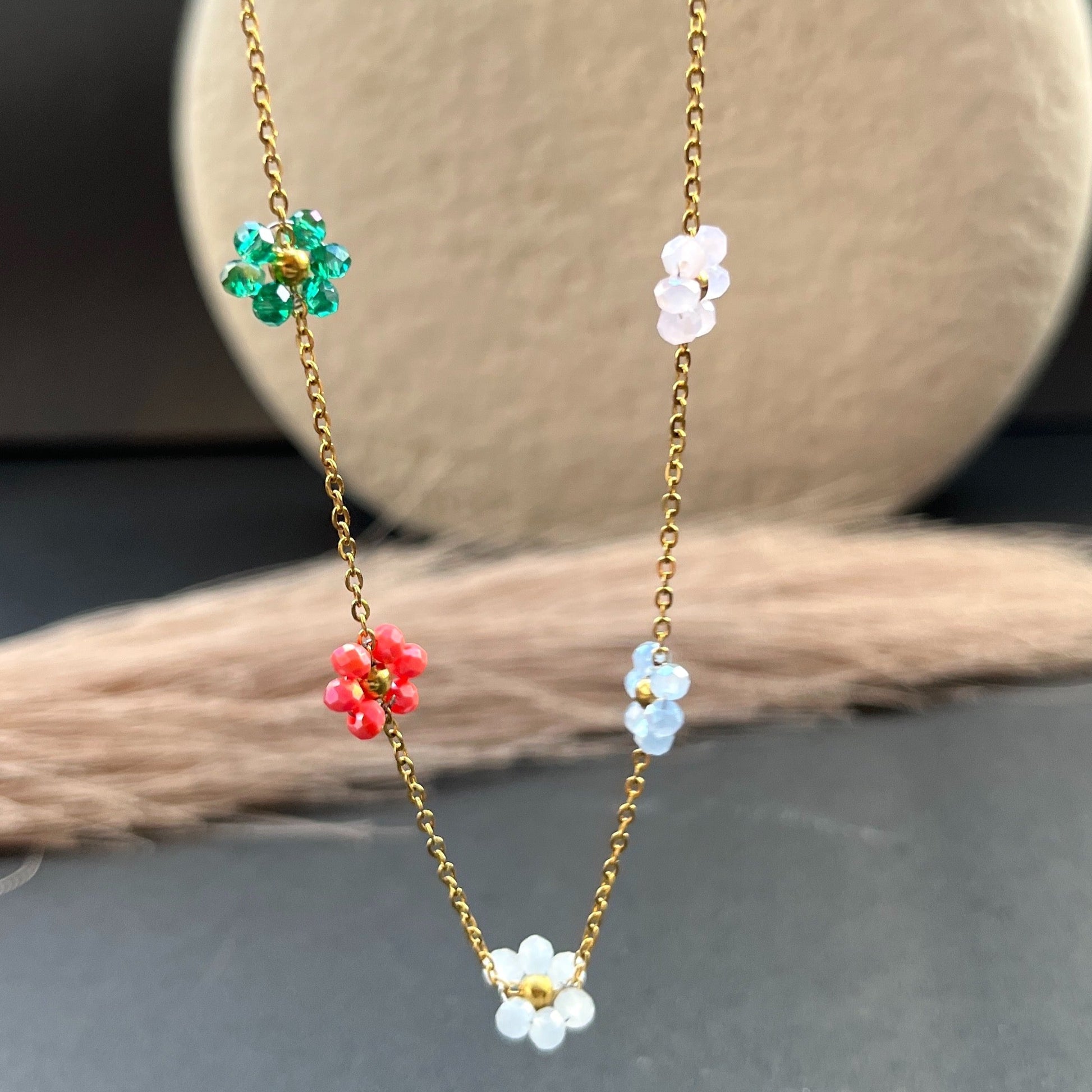 "18k gold plated jewelry anti tarnish jewelry minimal gold jewelry daily wear jewelry waterproof jewelry hypoallergenic jewelry gold tone minimal jewelry
dainty gold jewelry everyday jewelry modern jewelry office wear jewelry lightweight jewelry stackable rings minimalist necklaces gold plated studs"