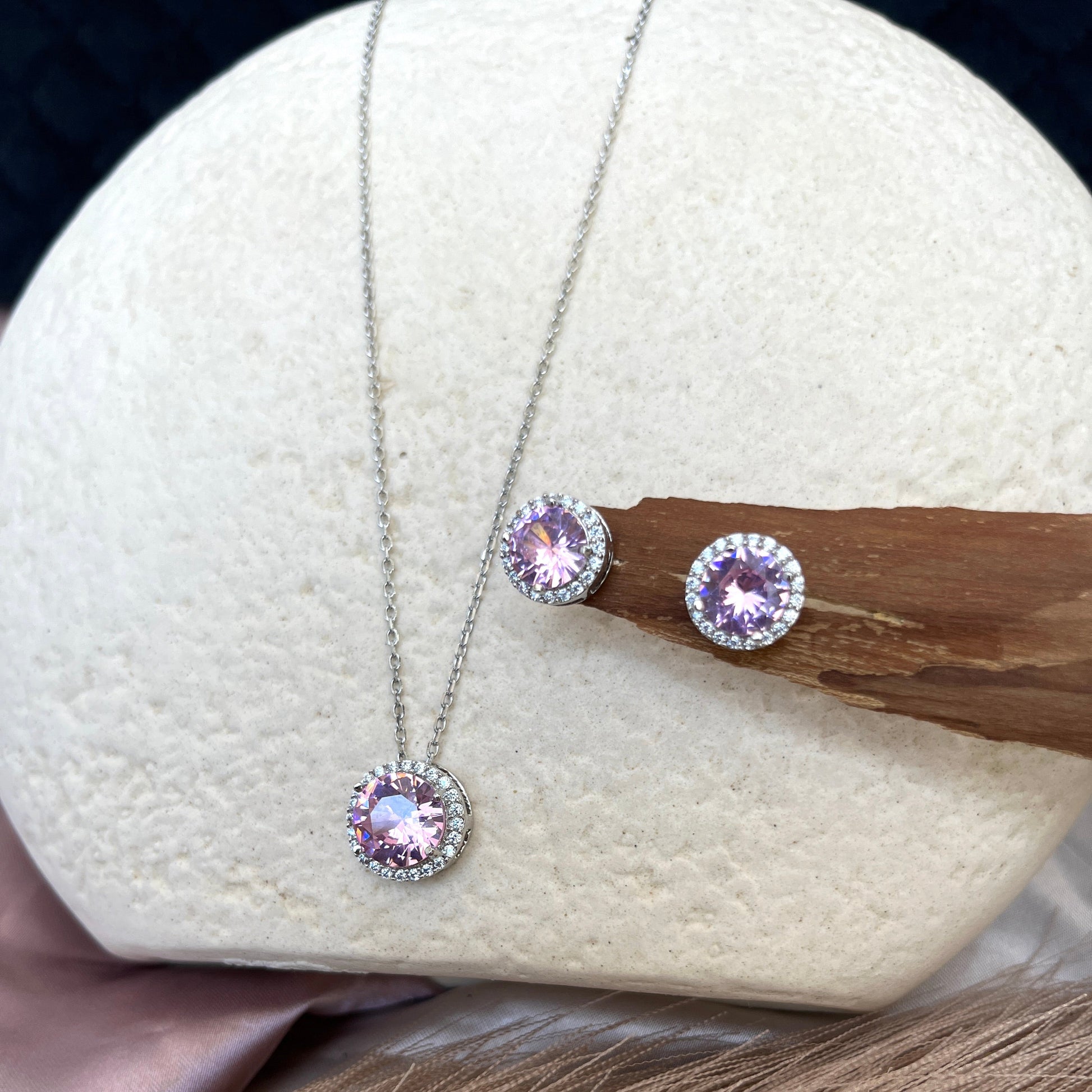 #stainlessteel #hercollection #forher #necklaces #bracelets #accessories #metal #küpe #giftideas #antitarnish #fashion #fashiontrends #onlinestore #new #stainlesssteelaccessories #earrings #stainlesssteel #explorepage #necklace #onlineshopping #custommade #gold #jewellerylove #jewellerydesign #accessoriesaddict #presents #newcollection #antitarnishjewelry