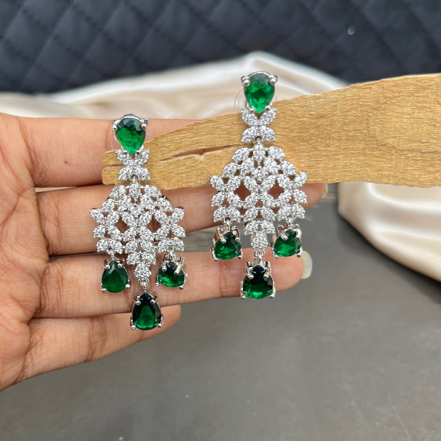 #instagood #handcrafted #silverjewelry #earrings #jewelrydesigner #fashion #reelsinstagram #trending #silver #kundan #rings #gemstones #handmade #accessories #jewelrydesign #bracelet #bride #jewelry #crystals #handmadejewelry #bangles #jewellery #necklace #smallbusiness #diamondring #design #style #instajewelry #beauty #jewellerylover

