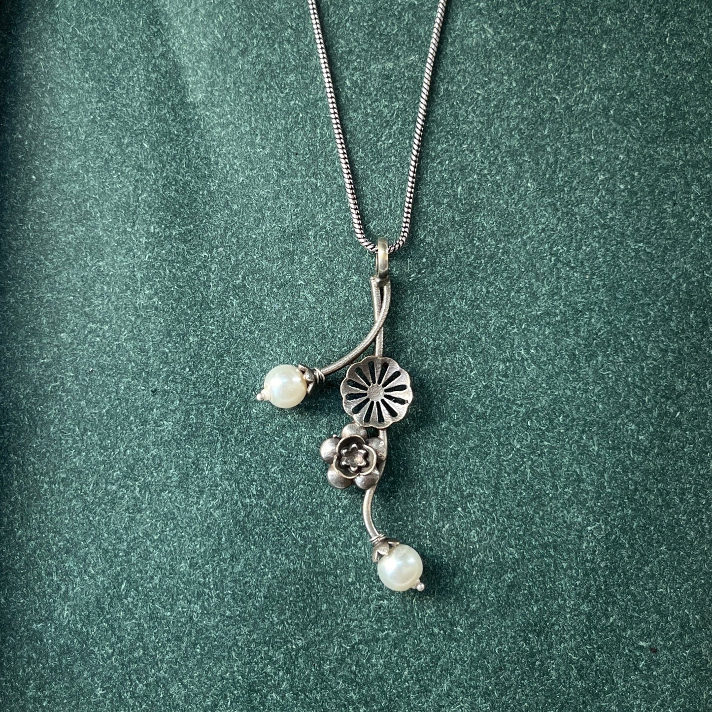 German silver look necklace set with oxidised polish .Traditional jewelry for everyday and festive use,Silver look alike necklace set with oxidised finish ethnic artificial jewelry for women