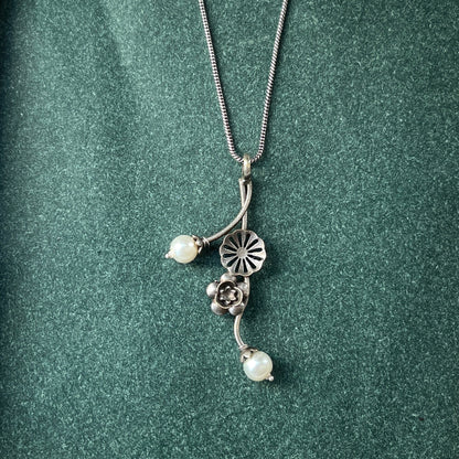 German silver look necklace set with oxidised polish .Traditional jewelry for everyday and festive use,Silver look alike necklace set with oxidised finish ethnic artificial jewelry for women