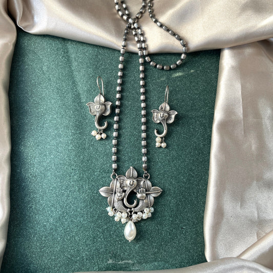 German silver look necklace set with oxidised polish .Traditional jewelry for everyday and festive use,Silver look alike necklace set with oxidised finish ethnic artificial jewelry for women