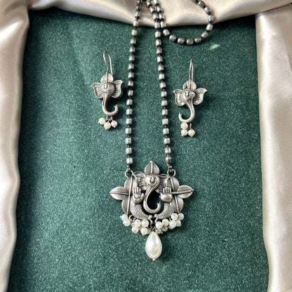 German silver look necklace set with oxidised polish .Traditional jewelry for everyday and festive use,Silver look alike necklace set with oxidised finish ethnic artificial jewelry for women