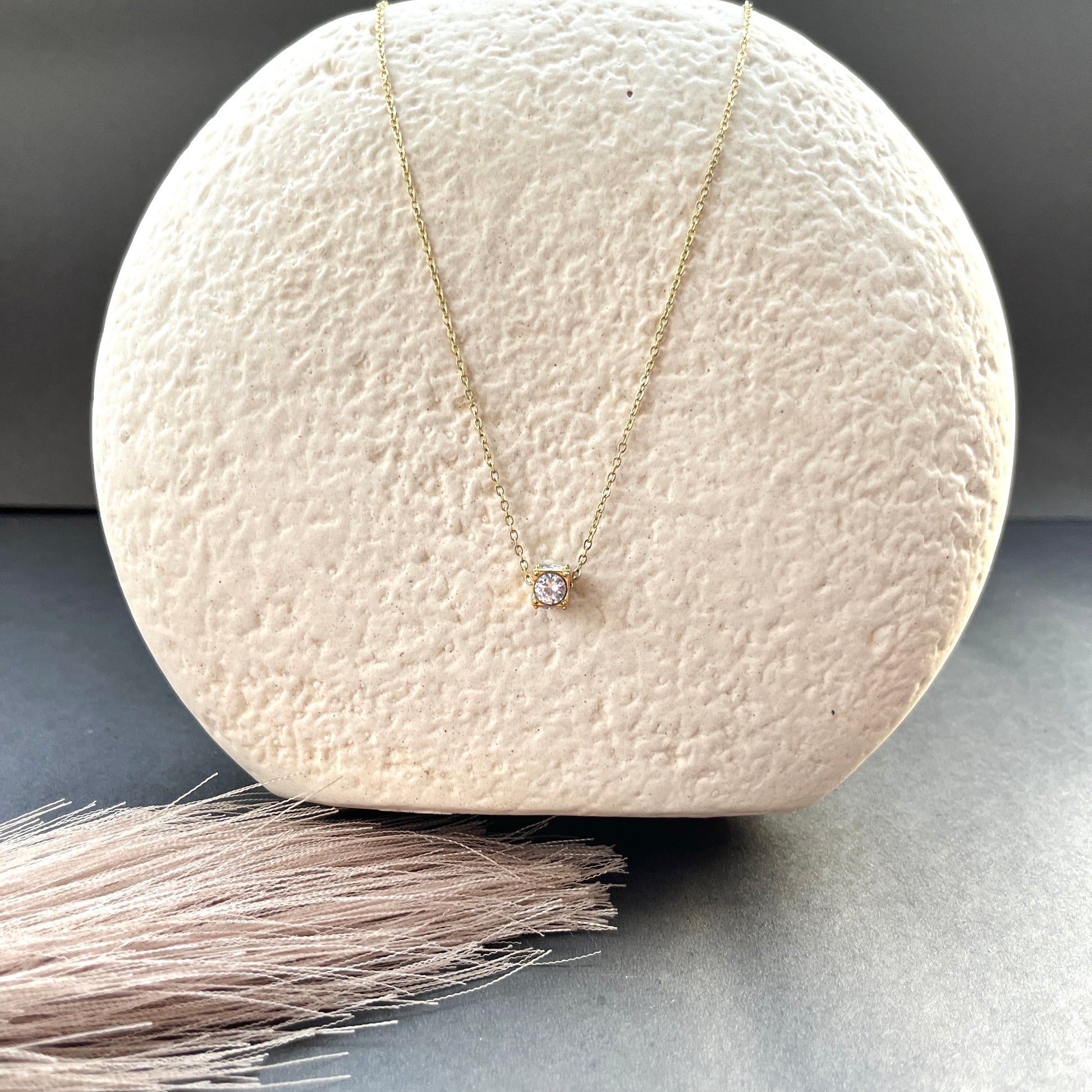 "18k gold plated jewelry anti tarnish jewelry minimal gold jewelry daily wear jewelry waterproof jewelry hypoallergenic jewelry gold tone minimal jewelry
dainty gold jewelry everyday jewelry modern jewelry office wear jewelry lightweight jewelry stackable rings minimalist necklaces gold plated studs"
