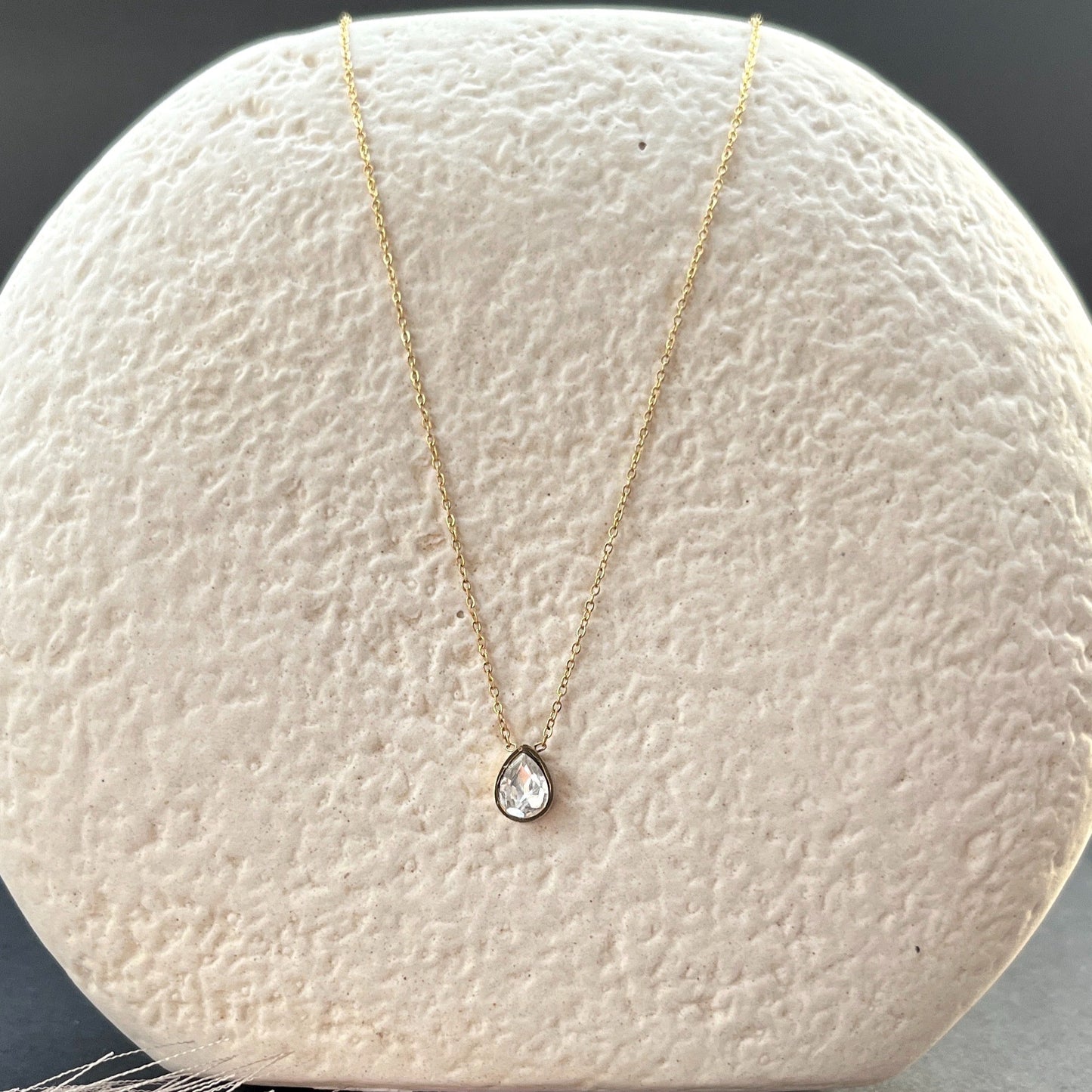 18K gold plated minimalist necklace anti-tarnish daily wear jewelry for women,18K gold plated dainty bracelet ,anti-tarnish finish, perfect for office wear and casual looks