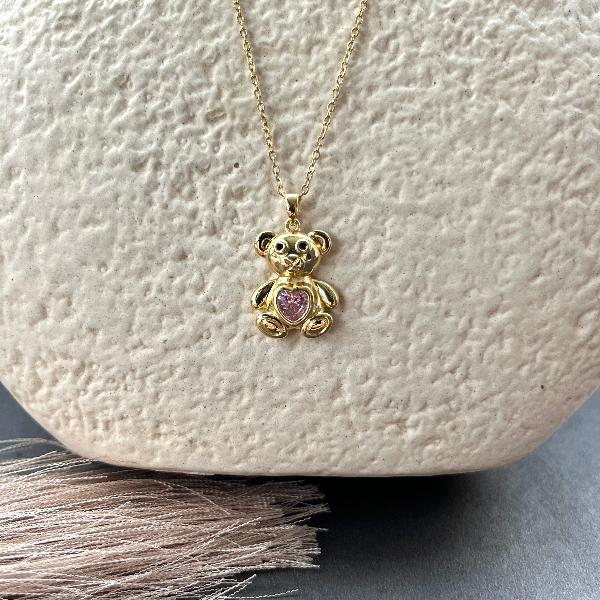 18K gold plated minimalist necklace anti-tarnish daily wear jewelry for women,18K gold plated dainty bracelet ,anti-tarnish finish, perfect for office wear and casual looks