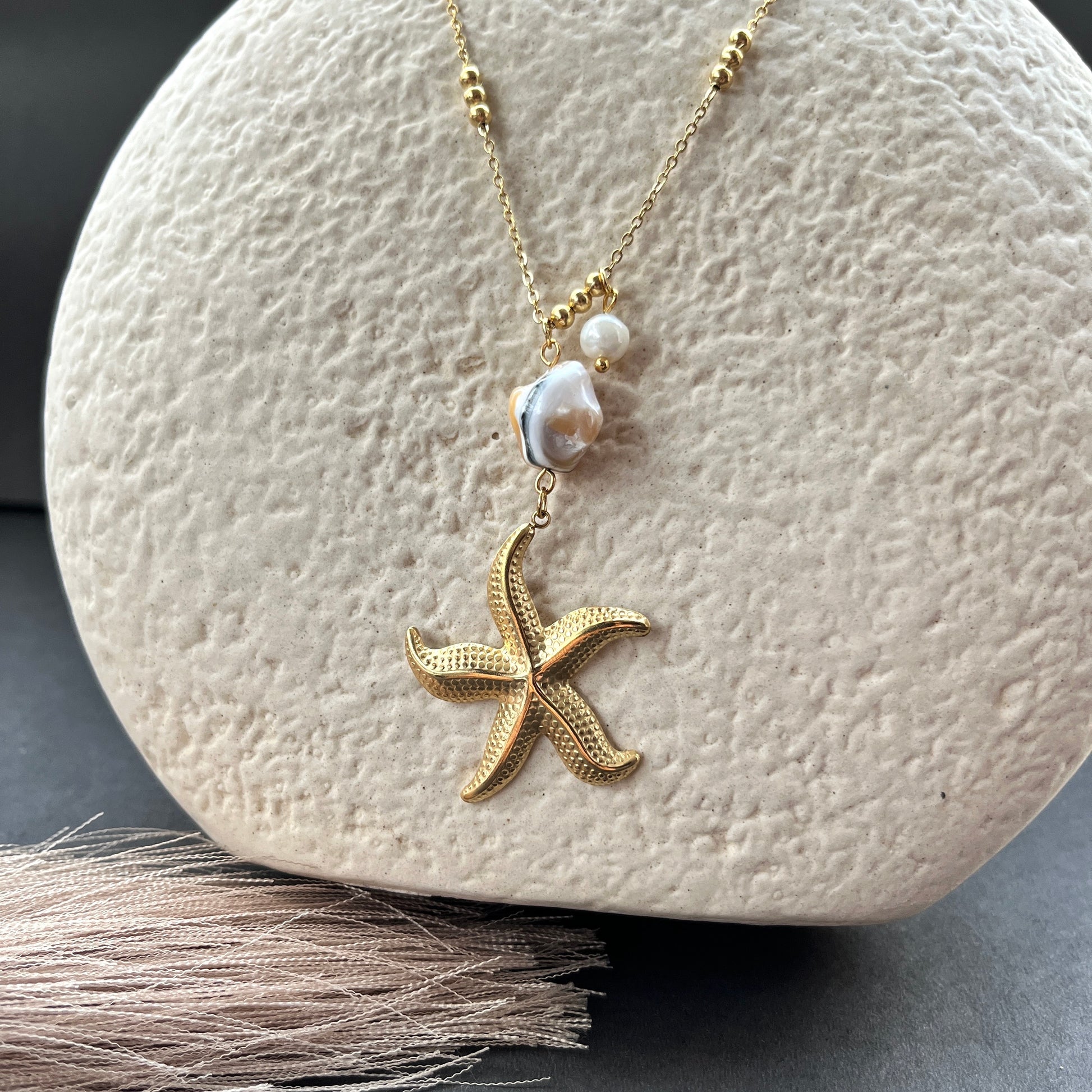 18K gold plated minimalist necklace anti-tarnish daily wear jewelry for women,18K gold plated dainty bracelet ,anti-tarnish finish, perfect for office wear and casual looks