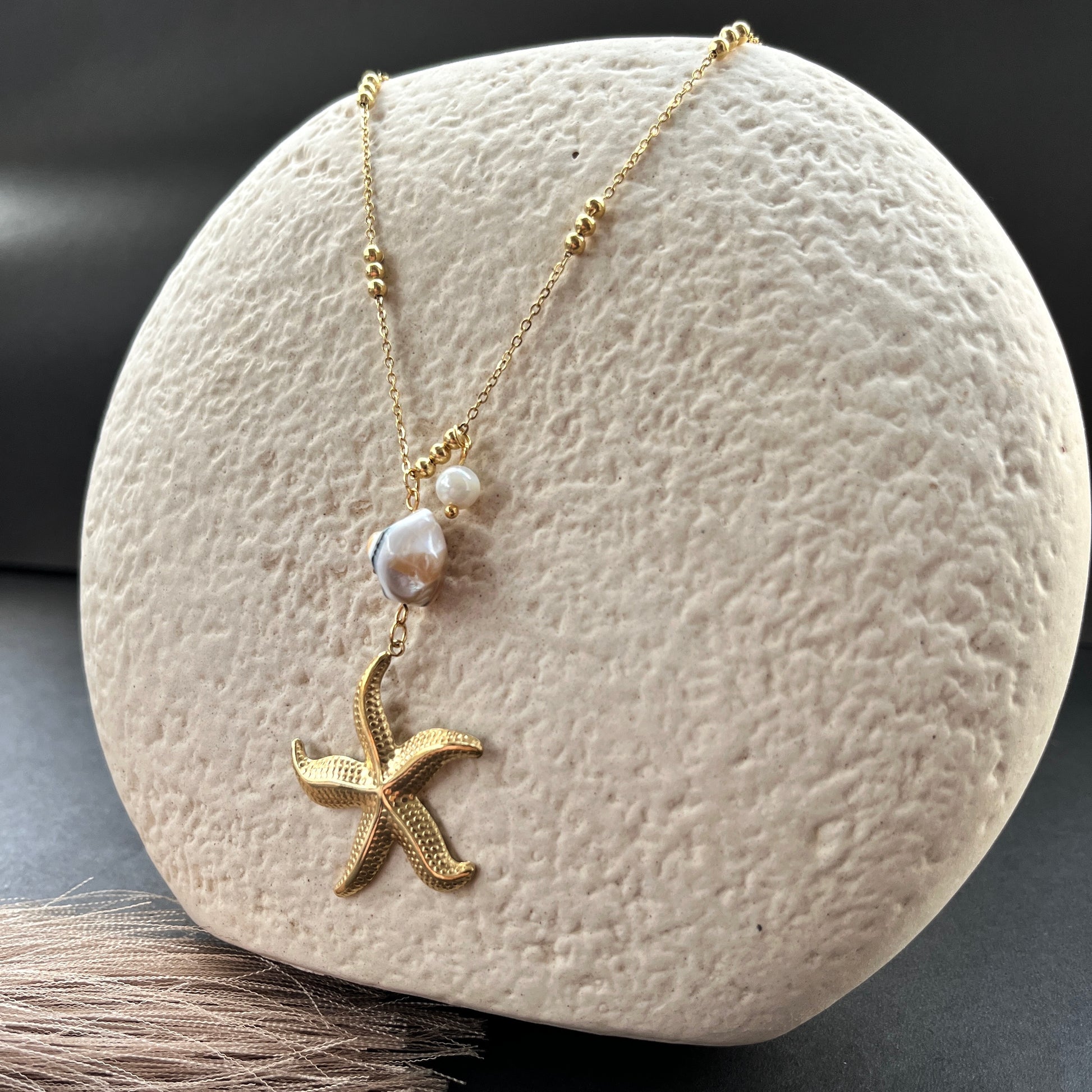 18K gold plated minimalist necklace anti-tarnish daily wear jewelry for women,18K gold plated dainty bracelet ,anti-tarnish finish, perfect for office wear and casual looks
