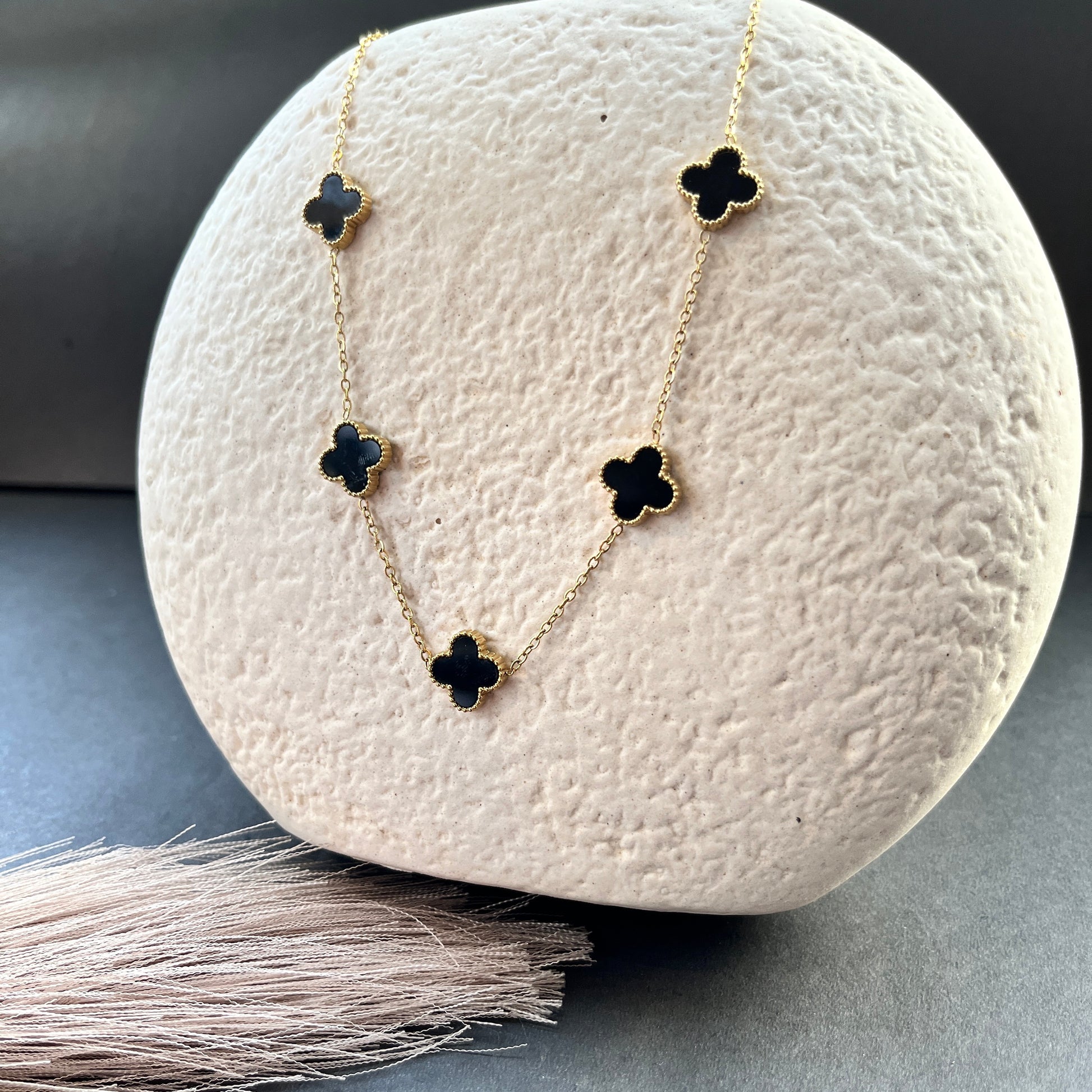 18K gold plated minimalist necklace anti-tarnish daily wear jewelry for women,18K gold plated dainty bracelet ,anti-tarnish finish, perfect for office wear and casual looks