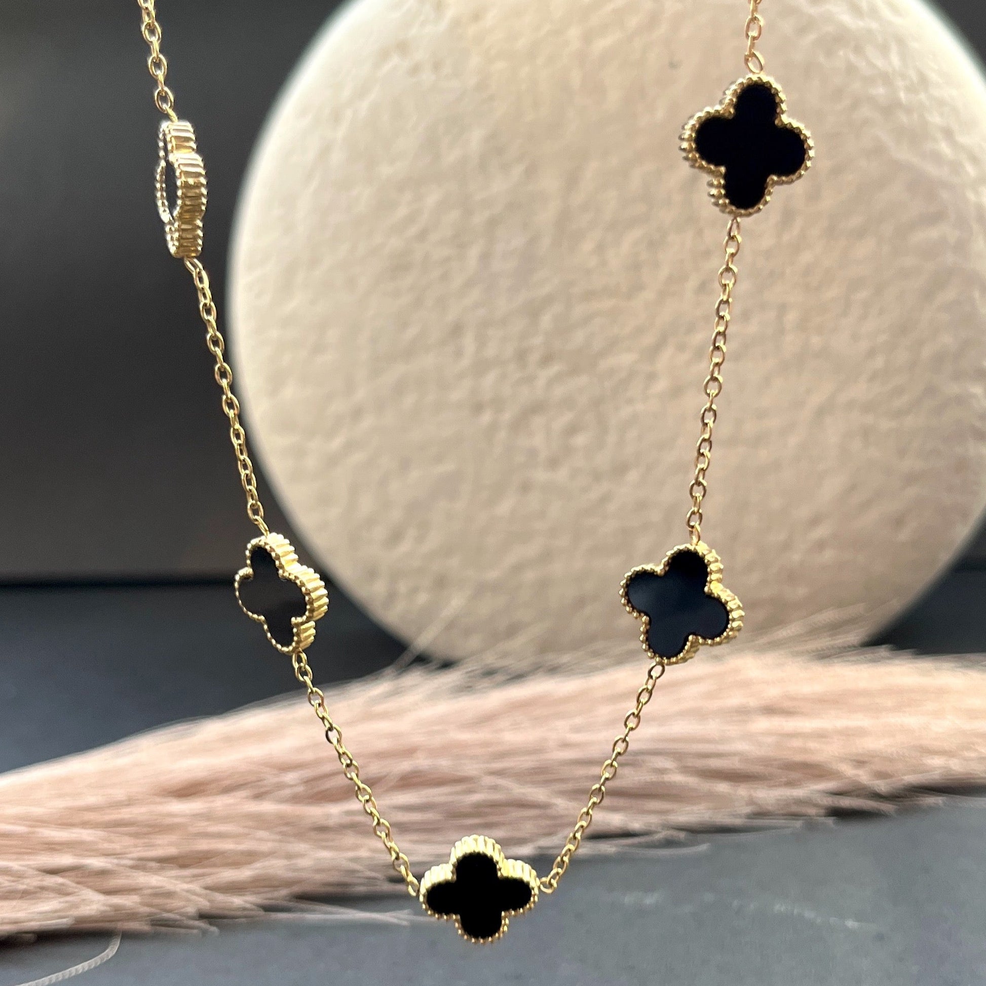 18K gold plated minimalist necklace anti-tarnish daily wear jewelry for women,18K gold plated dainty bracelet ,anti-tarnish finish, perfect for office wear and casual looks