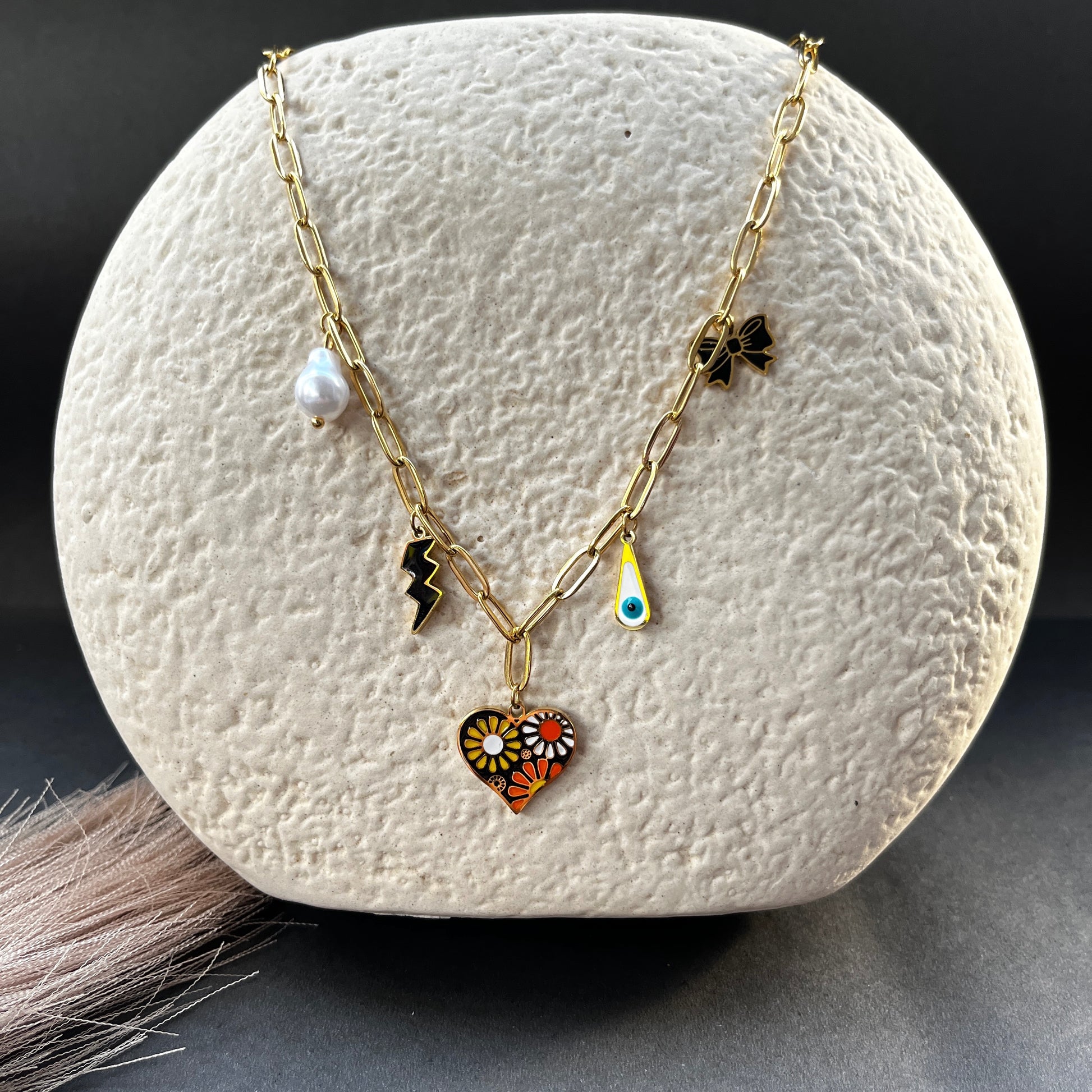 18K gold plated minimalist necklace anti-tarnish daily wear jewelry for women,18K gold plated dainty bracelet ,anti-tarnish finish, perfect for office wear and casual looks
