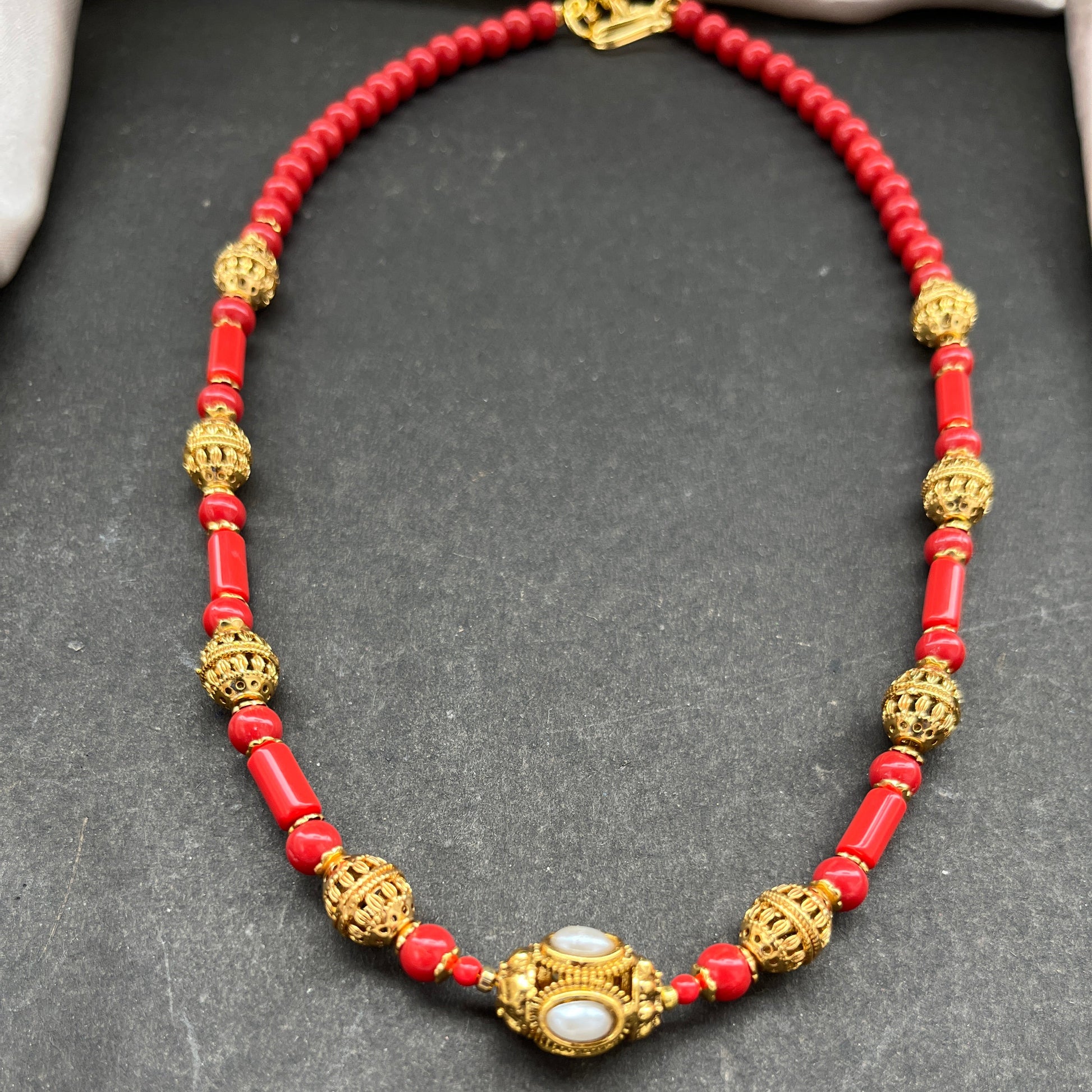 Gold look alike necklace set,Imitation jewelry,Artificial necklace set,Bridal / festive wear,Temple design / kundan / matte gold finish,Designer / traditional / ethnic