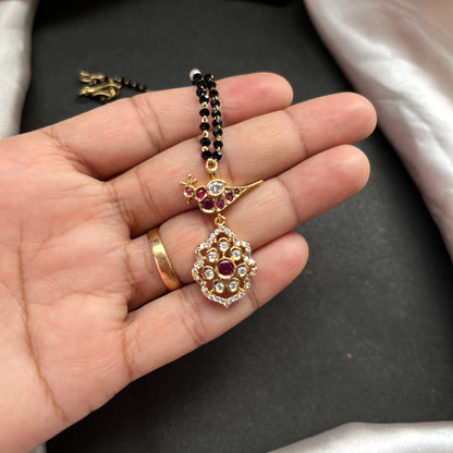 
Gold look alike,Imitation jewelry,Bridal / party wear,Openable / antique / temple design,Artificial bangles