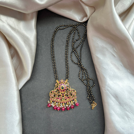 diamond mangalsutra,mangalsutra designs,wedding jewelry,black beads necklace,mangalsutra,mangalsutra designs,designer mangalsutra black beads,modern mangalsutra black beads,buy mangalsutra online black beads,mangalsutra price black beads,lightweight mangalsutra black beads