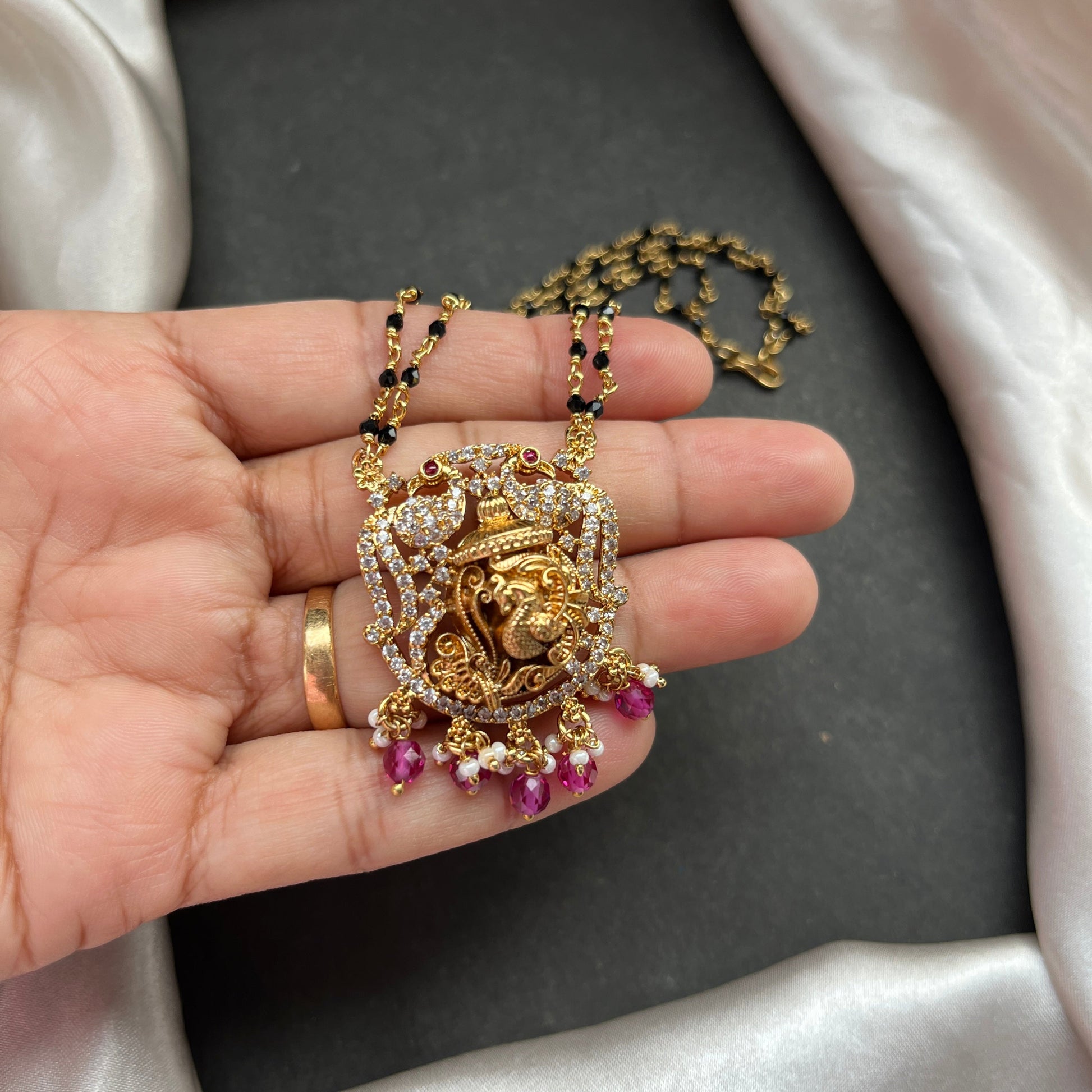 diamond mangalsutra,mangalsutra designs,wedding jewelry,black beads necklace,mangalsutra,mangalsutra designs,designer mangalsutra black beads,modern mangalsutra black beads,buy mangalsutra online black beads,mangalsutra price black beads,lightweight mangalsutra black beads