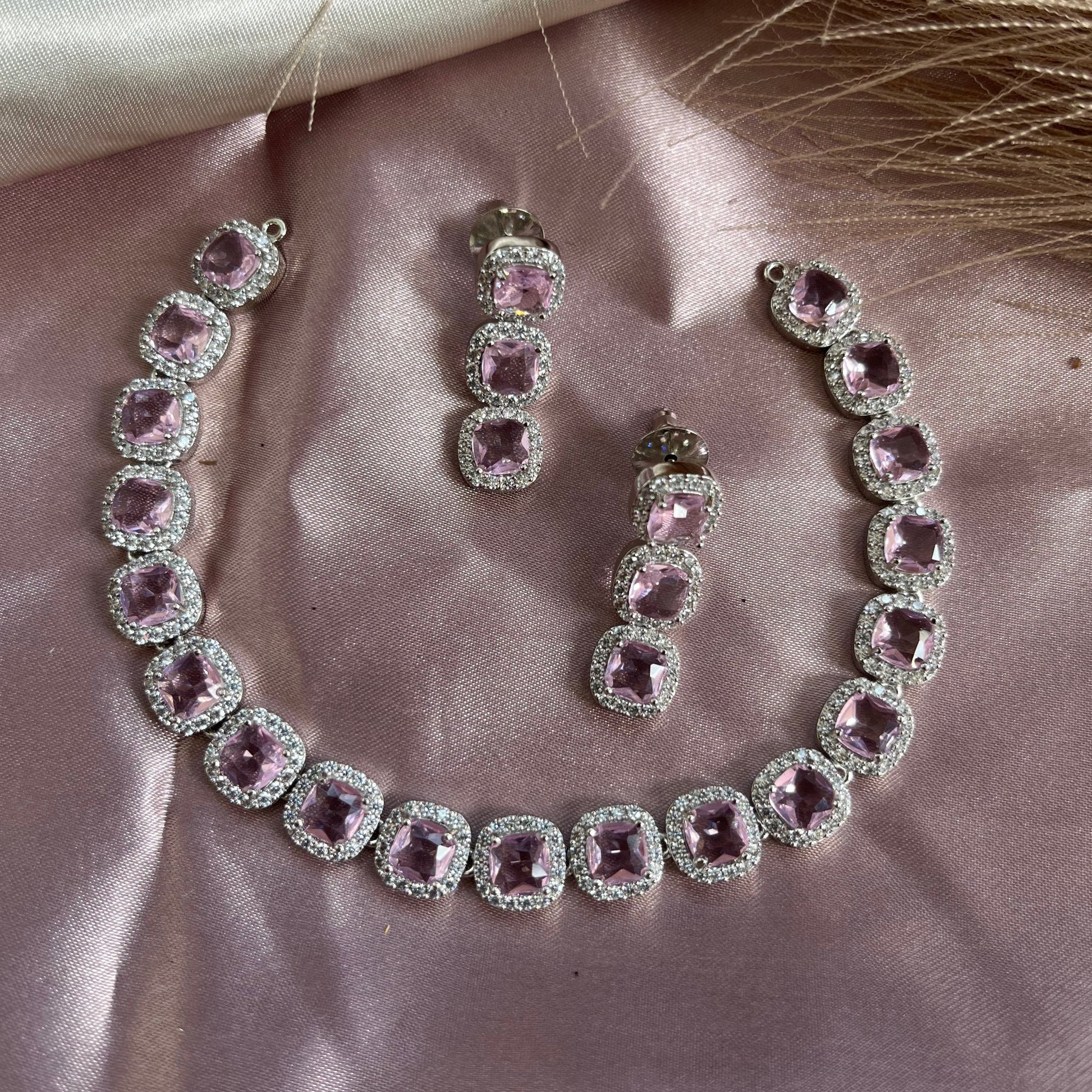 #diamond #jewelry #necklace#diamondnecklace#handmadejewelry #design #gemstone #jewellerydesign 