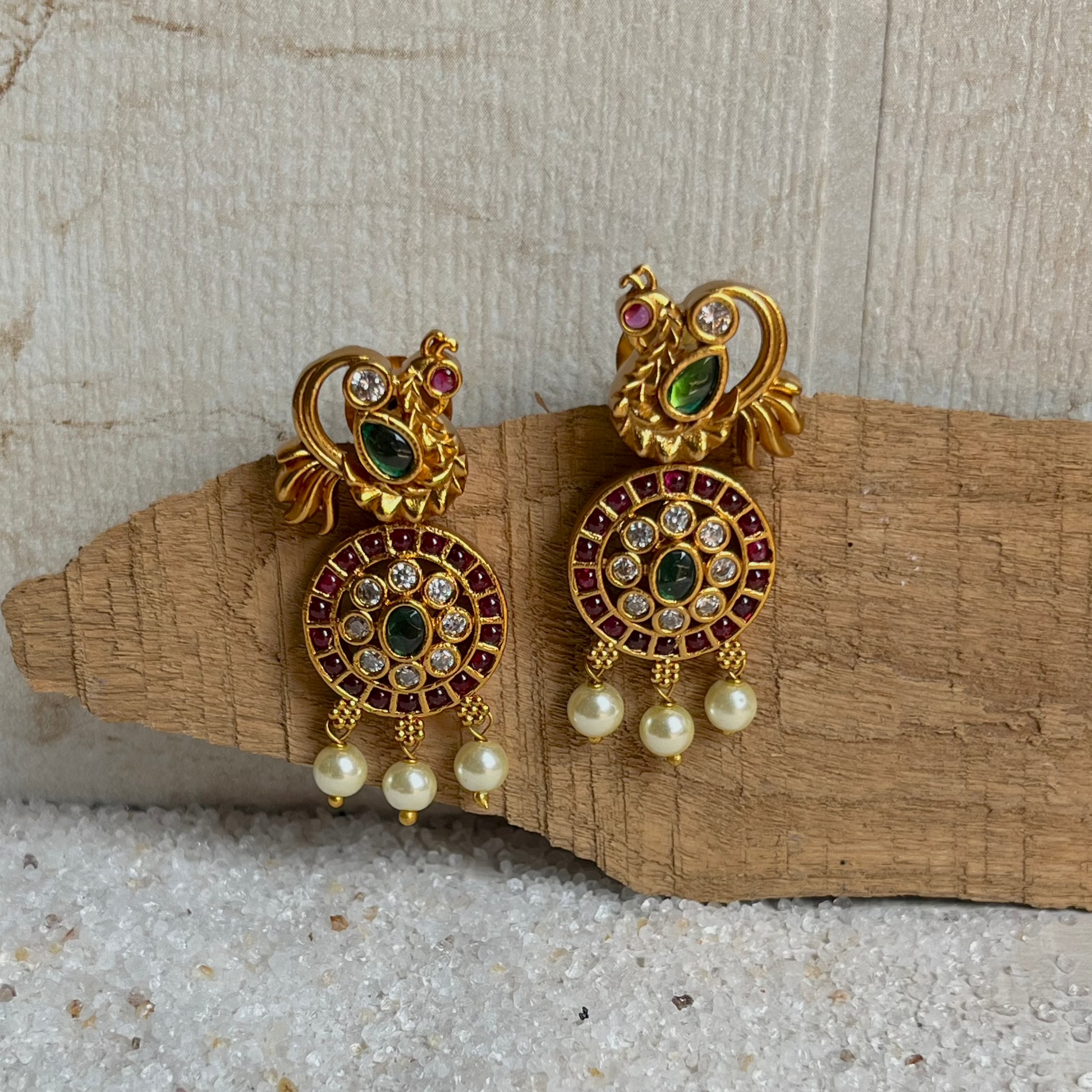 #templejewellery #meenakarijewellery #silverjewellery #chandbali #kempjewellery #fashionjewellery #oxidizedjewelry #trendy #mumbai #onlinejewellery #fashionblogger #imitationjewellery #chennaijewellery #jumka #india #bridaljewellery #indianaccessories #kemp #freeshipping #oxidized #antiquejewelry #templejewelry #bangles #celebrityjewellery #jhumki #love #aaram #dancejewelry #oxidizejewellery #silveralike#BlackBeads#Mangalsutra