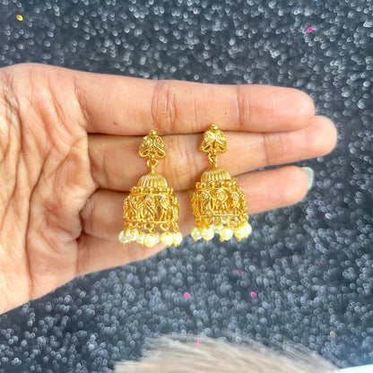  #onegram #bridaljewellery #onegramjewellery #destination #onlineshopping #onegramgold #accessories #jewellery #onegramgoldjewellery #nosepin #indianjewellery #rajwadijewellery #instagood #rajasthanijewellery #maharashtra #traditionaljewellery #instagram #mattjewellery #functionjewellery #maharastrainjewelery #bangles #kolhapurijewellery #partywearjewellery #mangalsutardesigns #insta #southjewellery #india #weddingjewellery #earrings #telangana