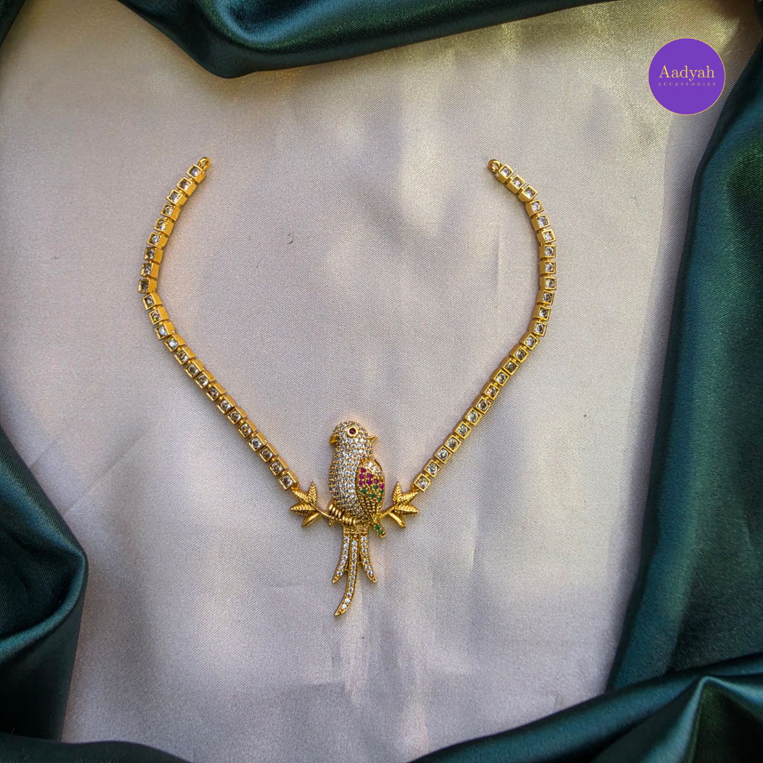 Parrot AD Necklace Set