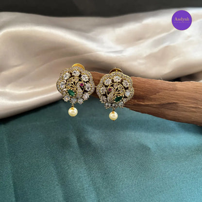 Peacock Stud - White