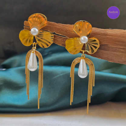 Pearl Floral Anti-Tarnish Earring - Gold