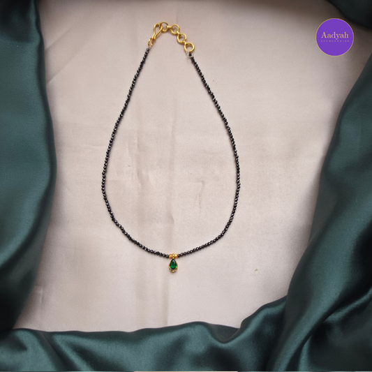 Single Layer Black Diamond Ad Pendant Mangalsutra - Green