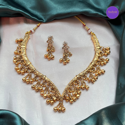 V Kante Ghungroo Necklace Set