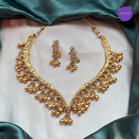 V Kante Ghungroo Necklace Set