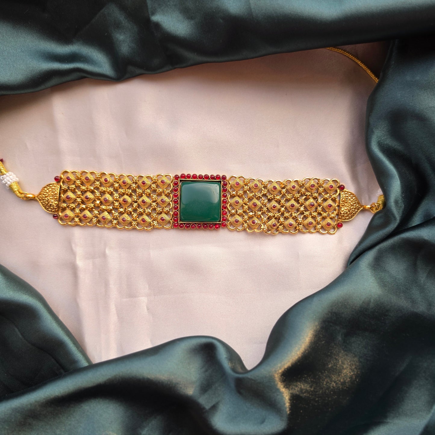 Green Stone Matt Choker Set