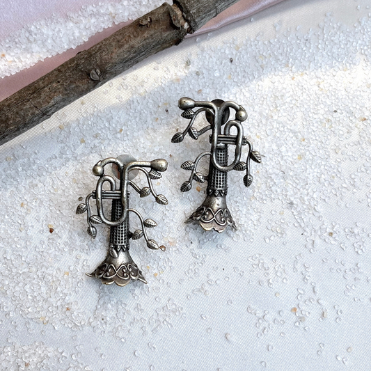 Small Trumpet Earrings